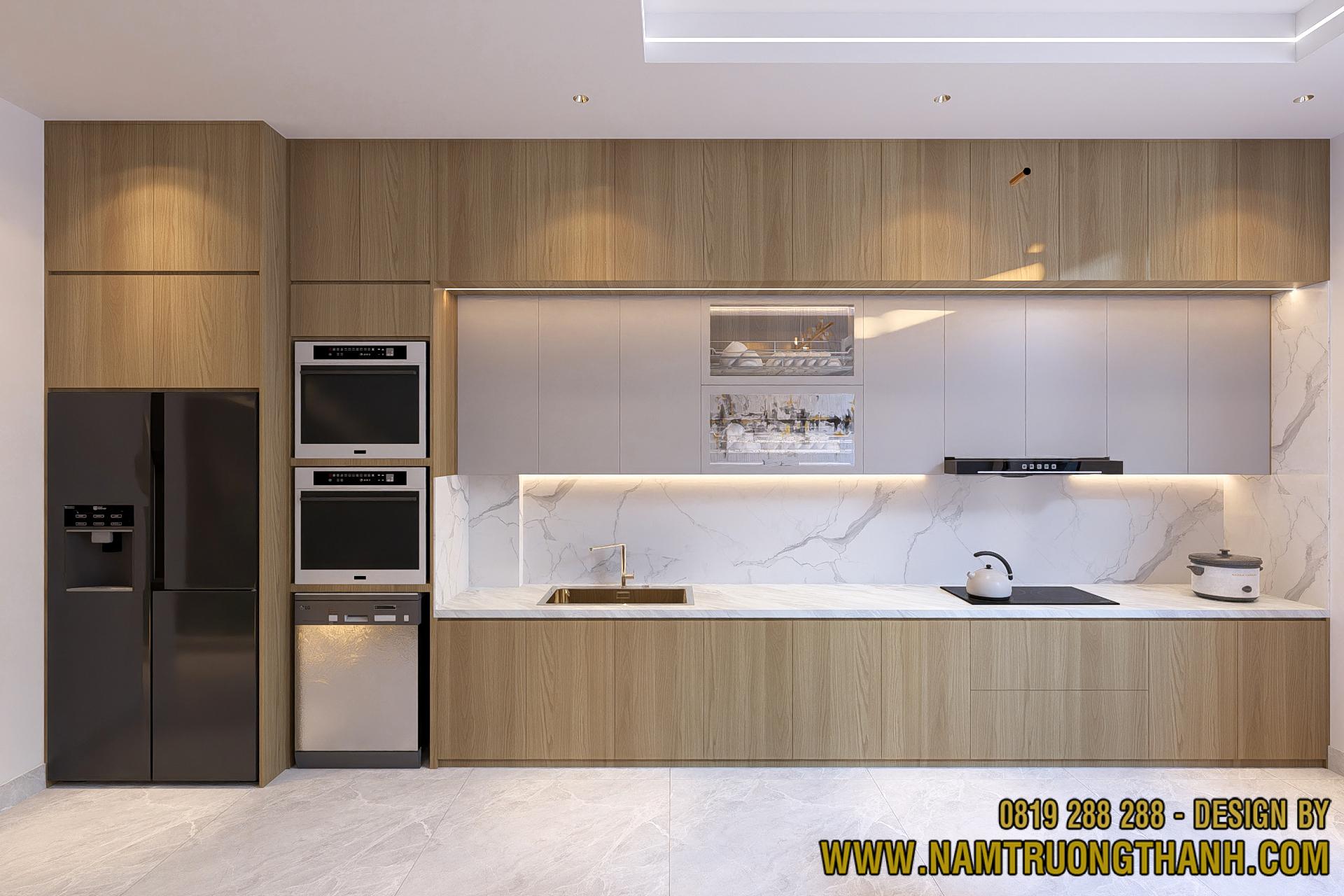 Hệ tủ bếp kịch trần phối màu gỗ tự nhiên trong nội thất nhà phố hiện đại.