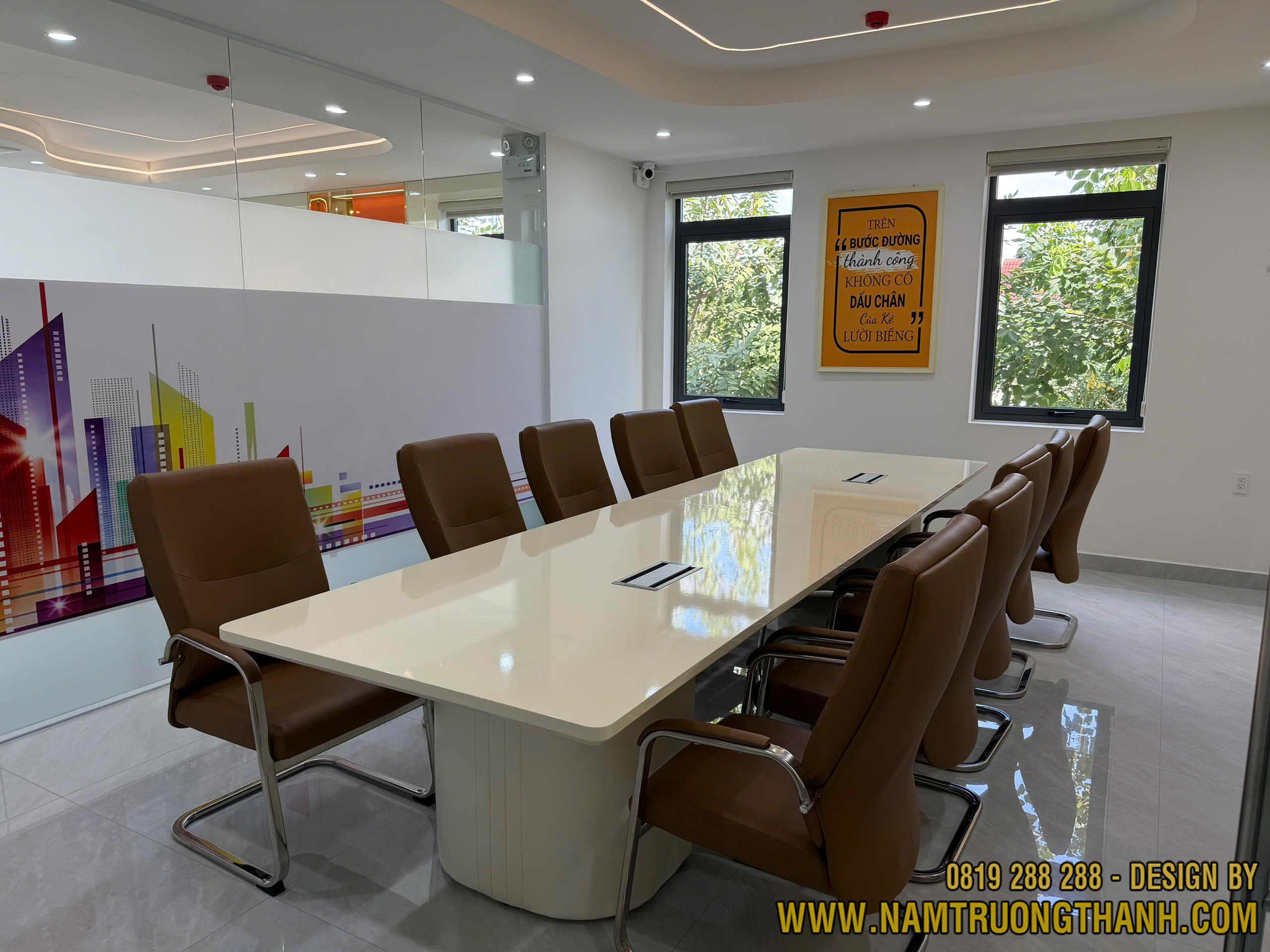 noi-that-phong-hop-van-phong-kim-one-land
